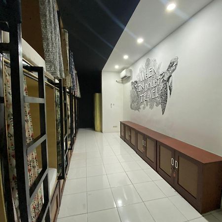 Innbox Hostel Sorong Extérieur photo