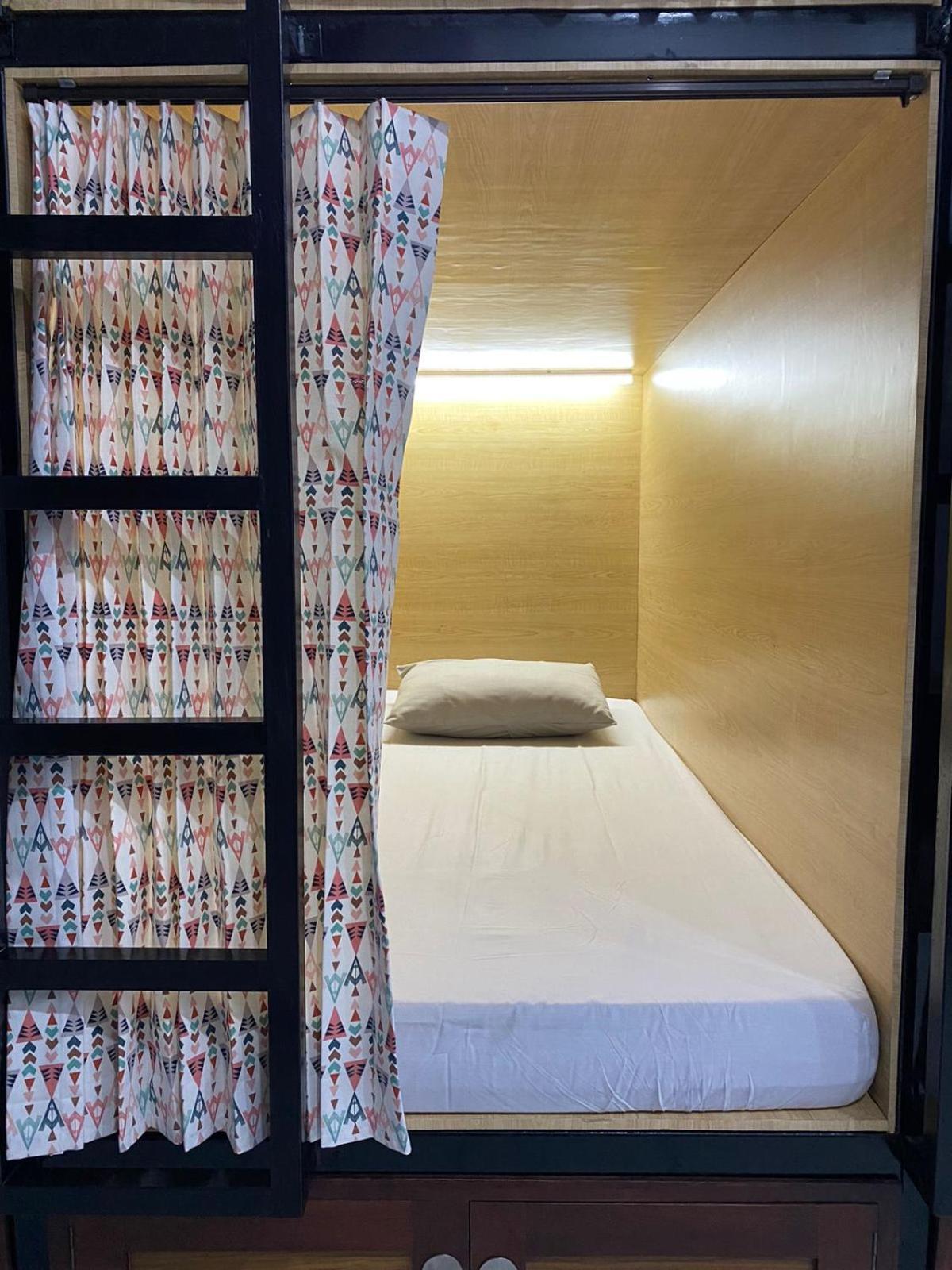 Innbox Hostel Sorong Extérieur photo